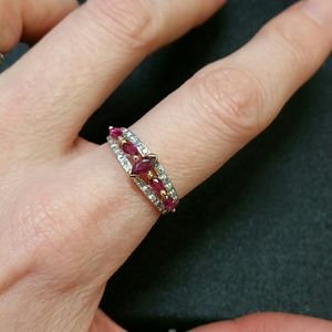 14k Gold Ruby ring size 7