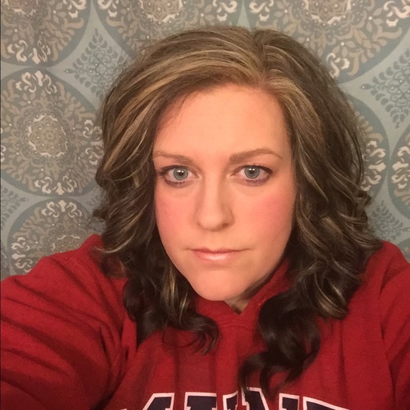 Meet your Posher, Danielle - Picture 1 of 1