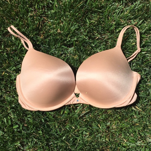 Victoria Secret Very Sexy Push up Bra. 34D.