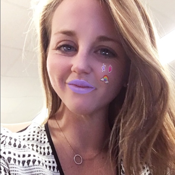 Meet your Posher, Meredith - Picture 8 of 8