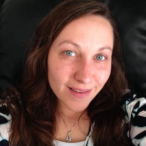 Meet your Posher, Casey