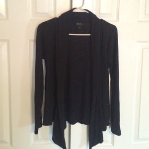 Cardigan sweater. No buttons.