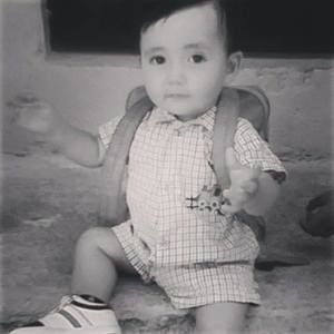 Meet your Posher, Roxana