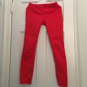 Red jean