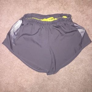 Oiselle Distance shorts