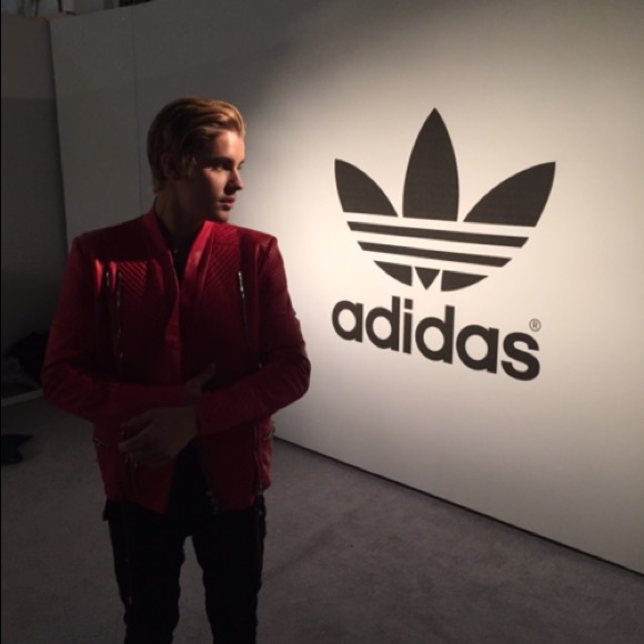 Meet your Posher, Janelle