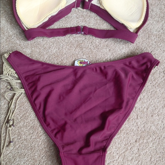 ✨MAROON ST TROPEZ BIKINI✨ - Picture 3 of 4