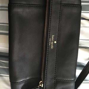 Kate spade EUC wristlet black
