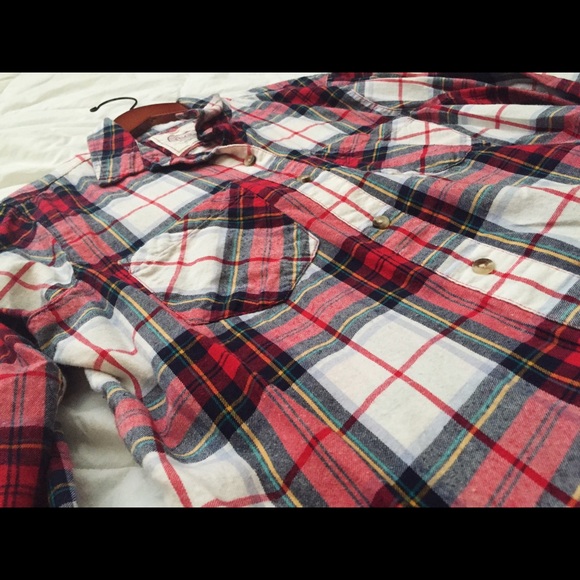 Trendy button down. - Picture 2 of 4