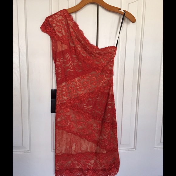 Lace one-shoulder dress