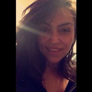 Meet your Posher, Taura