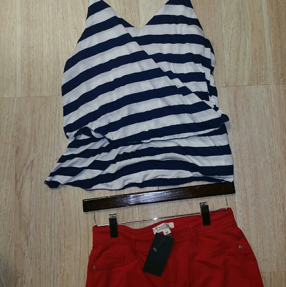 Red shorts - Picture 2 of 4