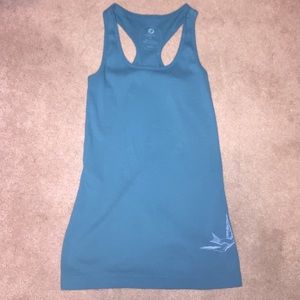Oiselle long layer tank