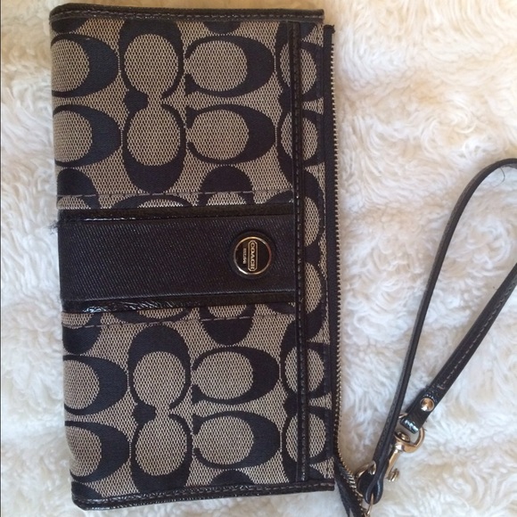 Coach wallet