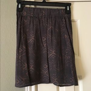 Loose fitting, midi skirt