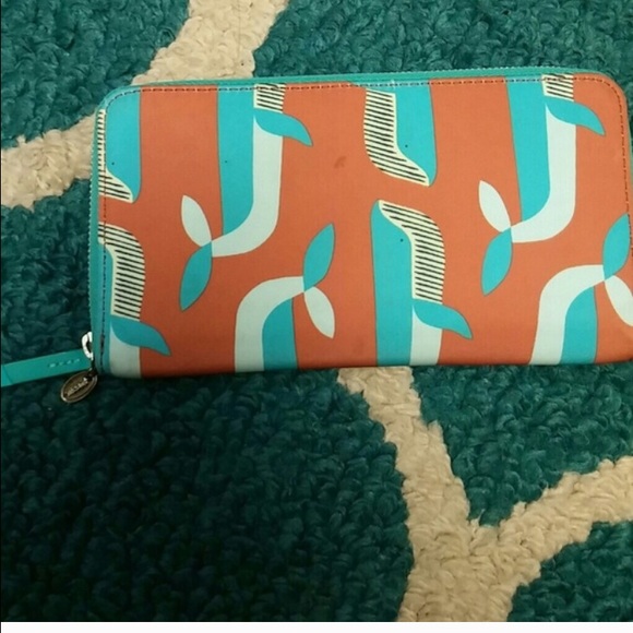 Fossil whale wallet