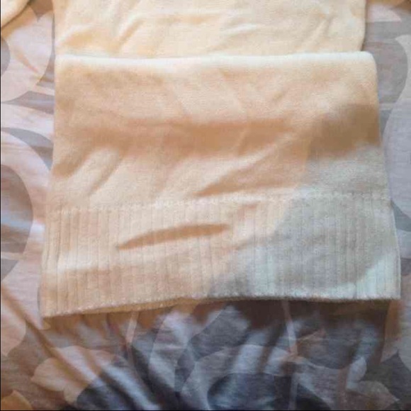 Sweater - Picture 2 of 4