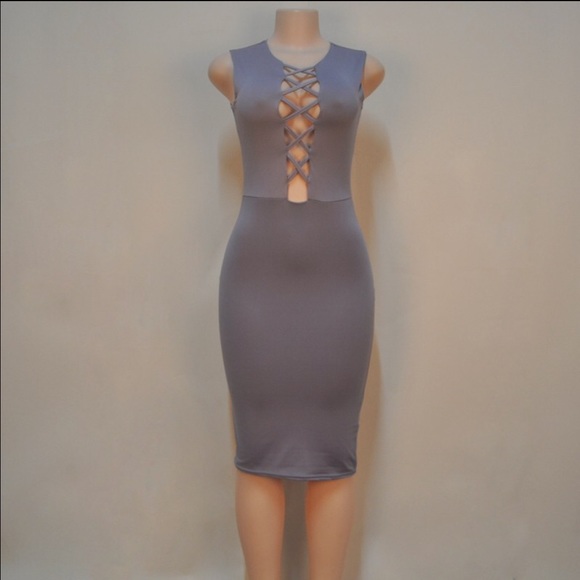 Passionate Dress - Picture 2 of 3