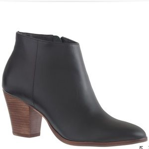Laine Ankle Leather Boots