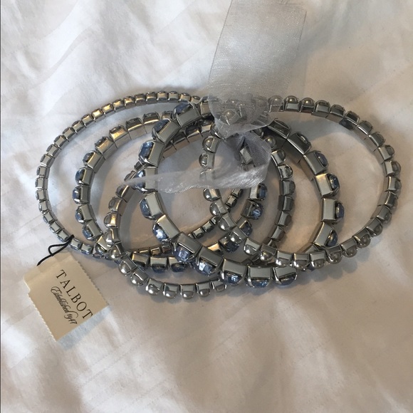 Set of 5 expandable bracelets