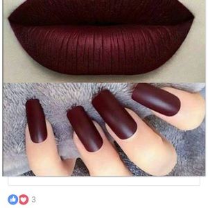 Meet your Posher, Clemencia