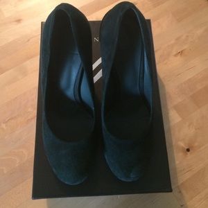 🎉 HP Brian Atwood Dark Green Pangea Suede Pumps