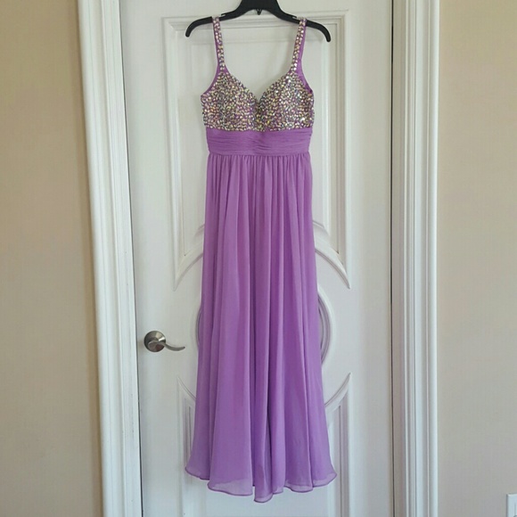 Gorgeous crystal lavendar flowy prom dress sz4