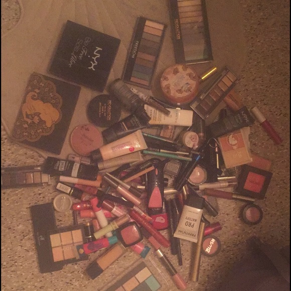 Huge makeup lot