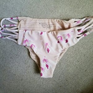 Acacia La Riviera Bottom Island Orchid SMALL