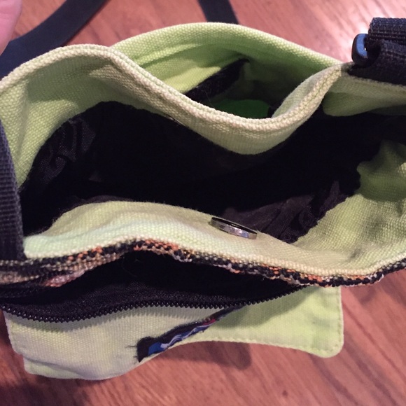 KAVU - Picture 2 of 4