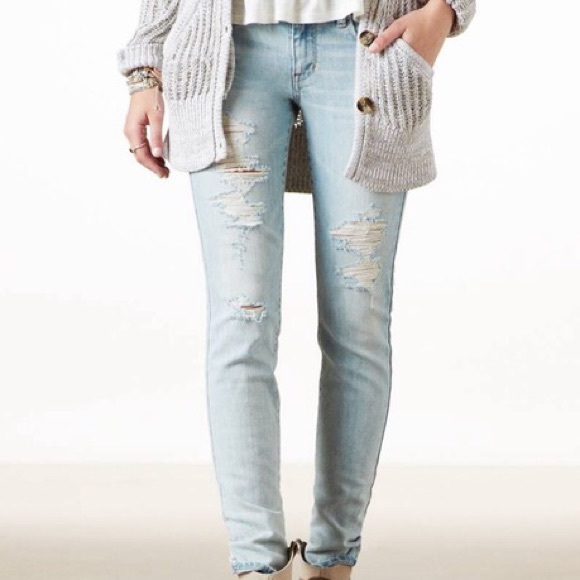 Light wash jeans