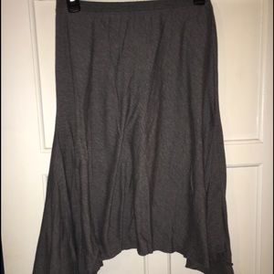 Asymmetrical skirts. Organic cotton.
