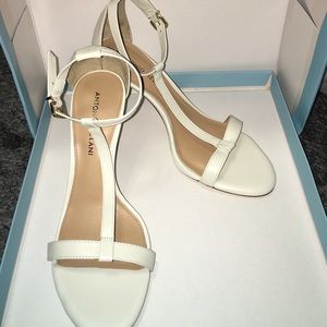 Antonio Melani Audrey T-Strap Dress Sandals