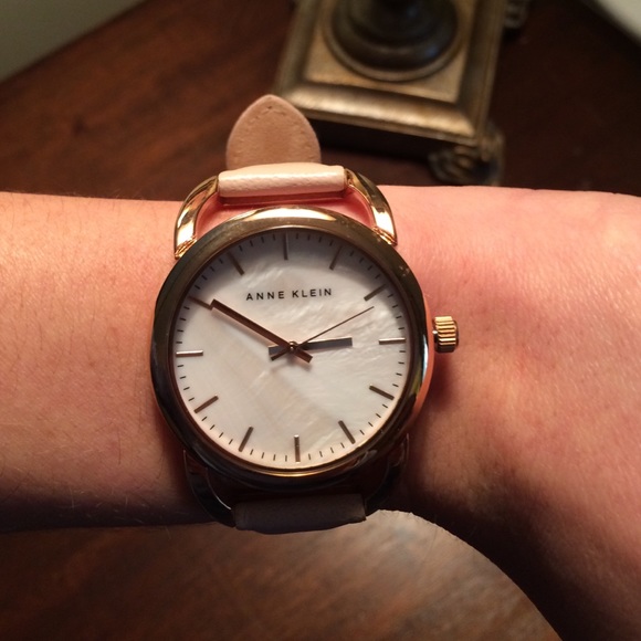 Anne Klein Watch - Picture 4 of 4