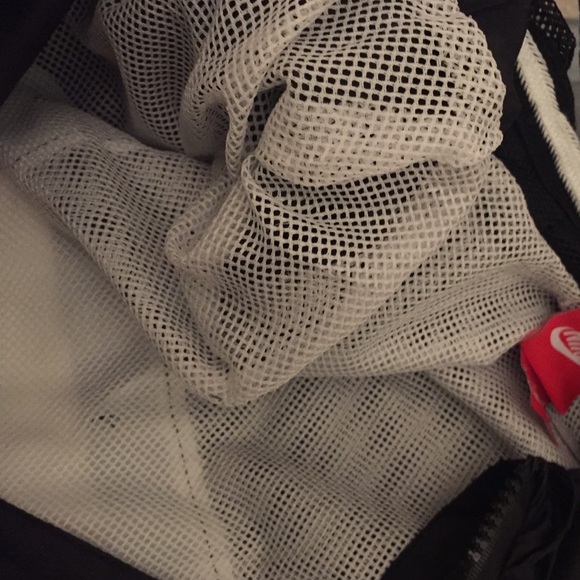 🚫SOLD🚫 LAST ONE - Nike Windbreaker / Windrunner - Picture 3 of 3