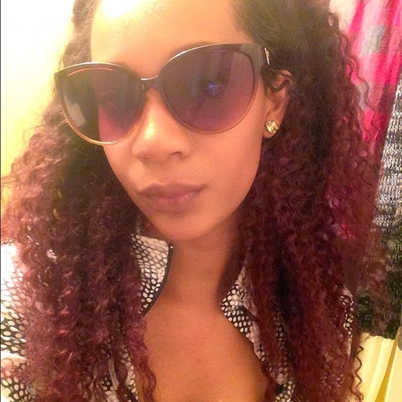 Cat Eye Sunglasses - Picture 3 of 3