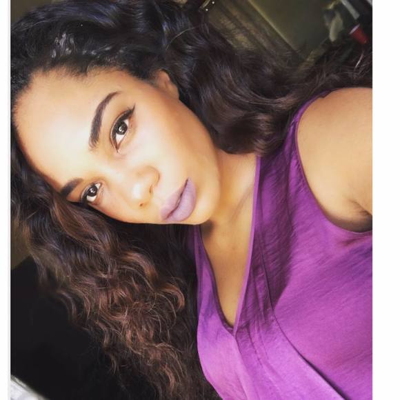 Meet your Posher, Darae - Picture 1 of 1