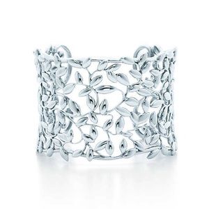 Paloma Picasso olive leaf cuff