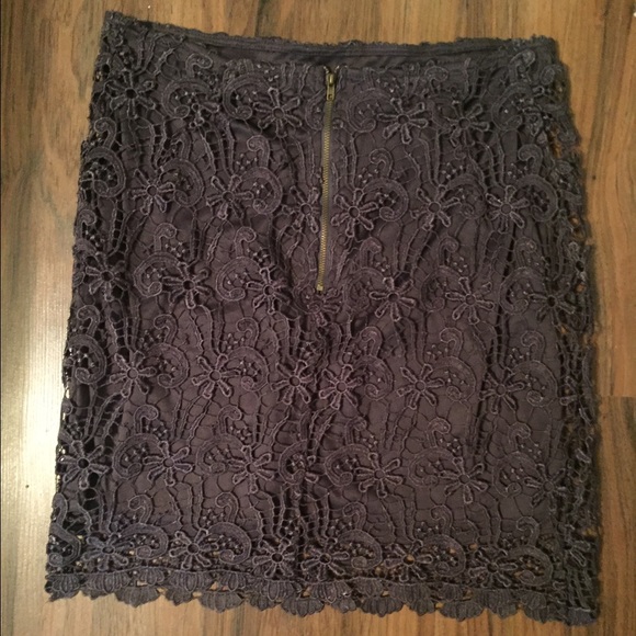 Lace skirt - Picture 2 of 3
