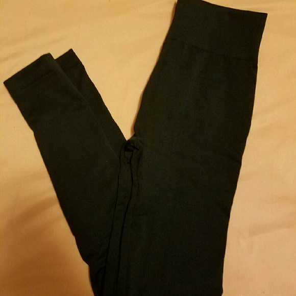 Black leggings