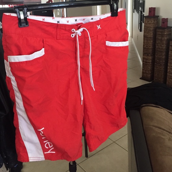 Women's surfer shorts
