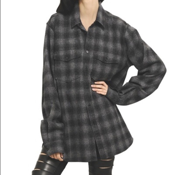 Oversized Grey Plaid Shirt