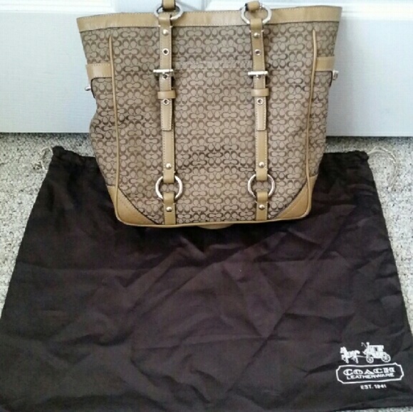 Coach shoulder bag