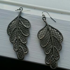 Beautiful leaf earrings