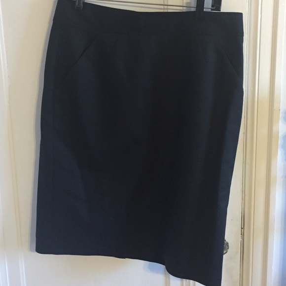 Final Price: skirt suit Banana Republic