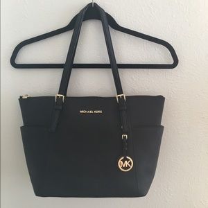 Michael Kors Jet Set Tote