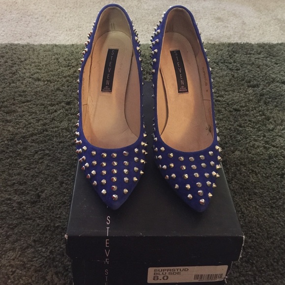 Steve Madden Superstud Pumps