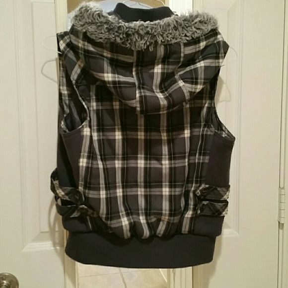 DONATED - Picture 2 of 4