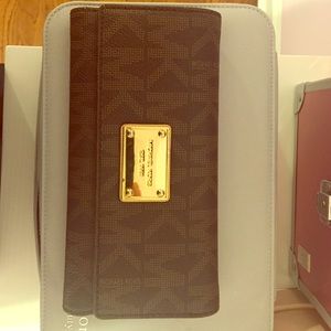 Michael Kors signature Checkbook Wallet