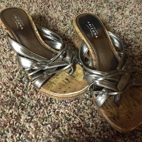 Silver wedges